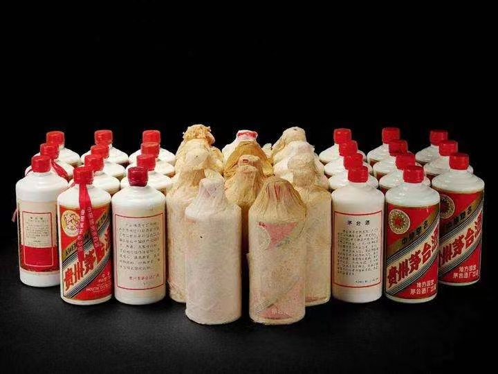 南郊日照岚山回收酒价格哪里回收(附近上门回收茅台酒）?